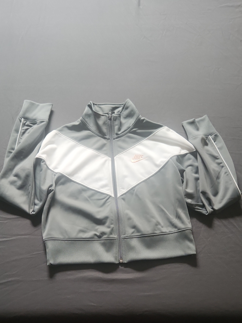 Nike Women's Light Gray & White Track Set - (Small)